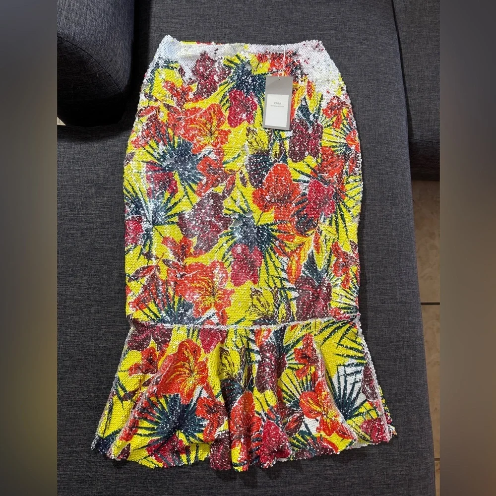 Zara Floral Sequin High Waisted Mermaid Fit and Flare Midi Skirt size small - Picture 13 of 15